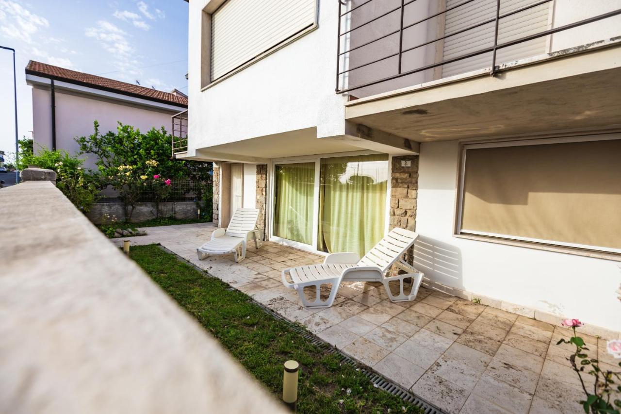 Casa Summer เชชินา ภายนอก รูปภาพ